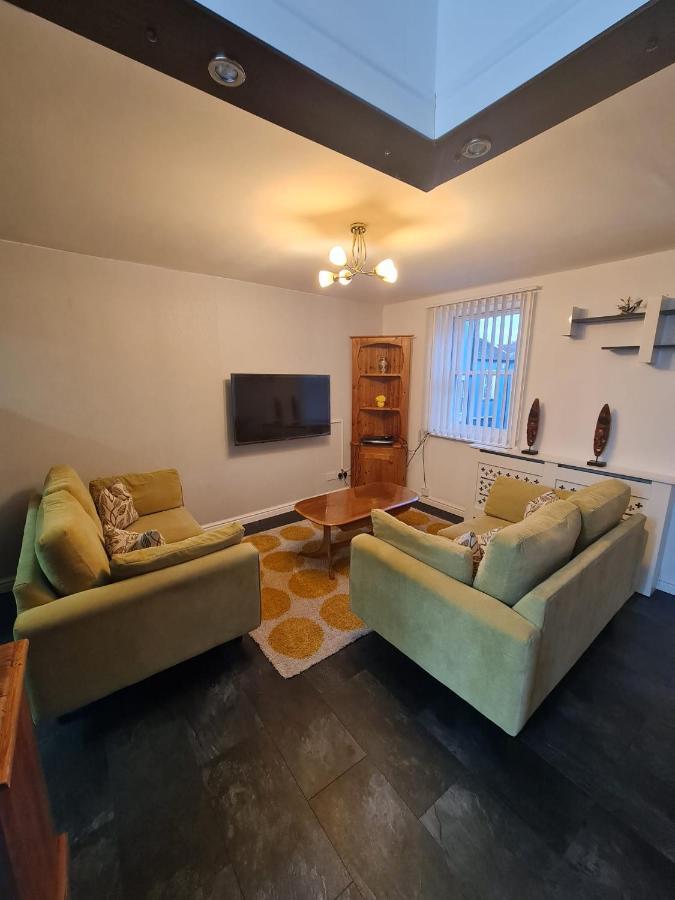 3 Bedroom Apartment In Ulverston Cumbria Exterior photo